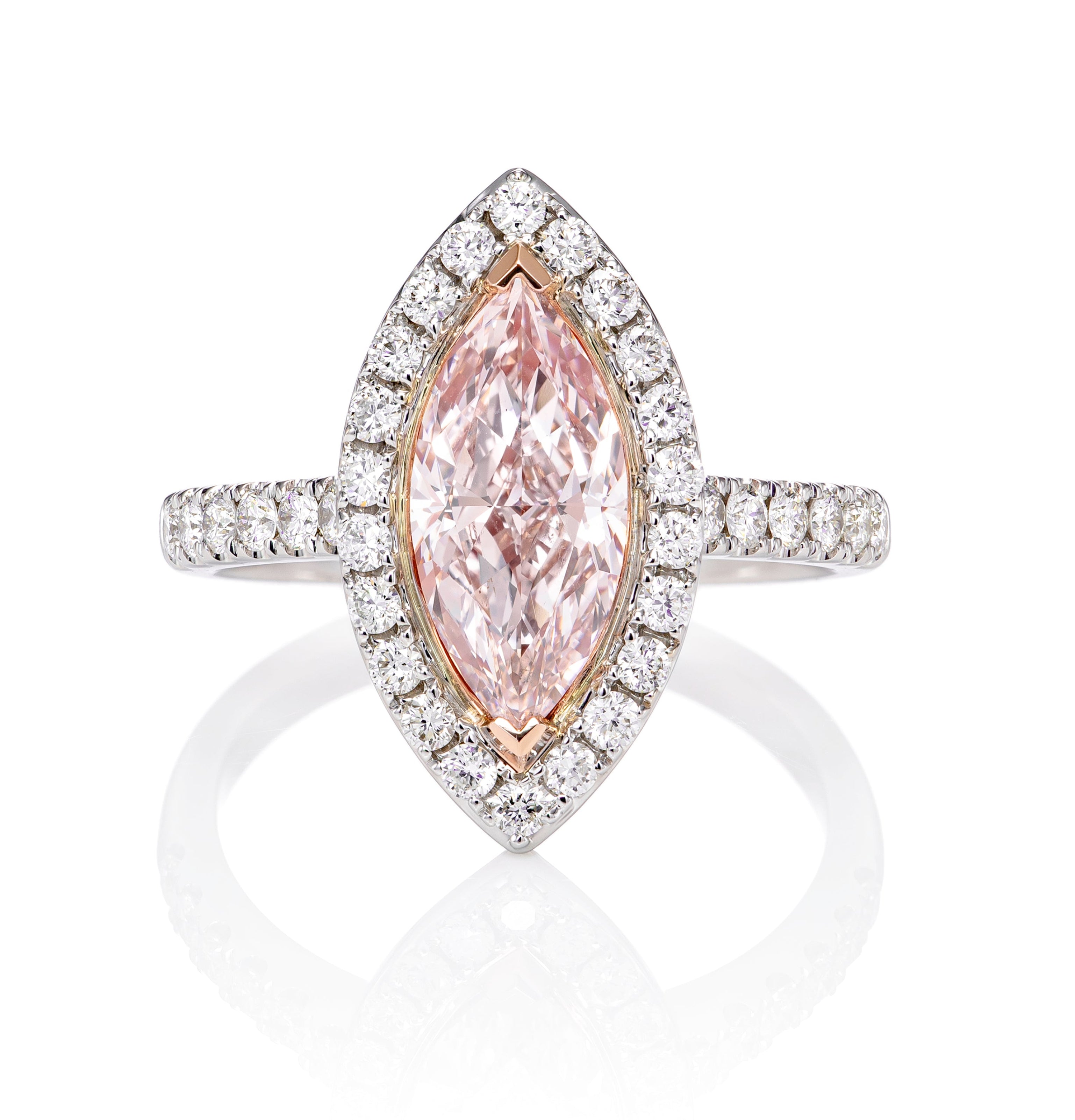THE PINK MARQUISE | טבעת יהלום ורוד טבעי