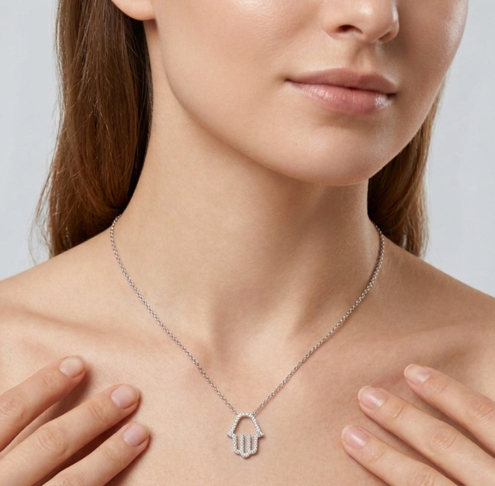 HAMSA | שרשרת חמסה משובצת יהלומים