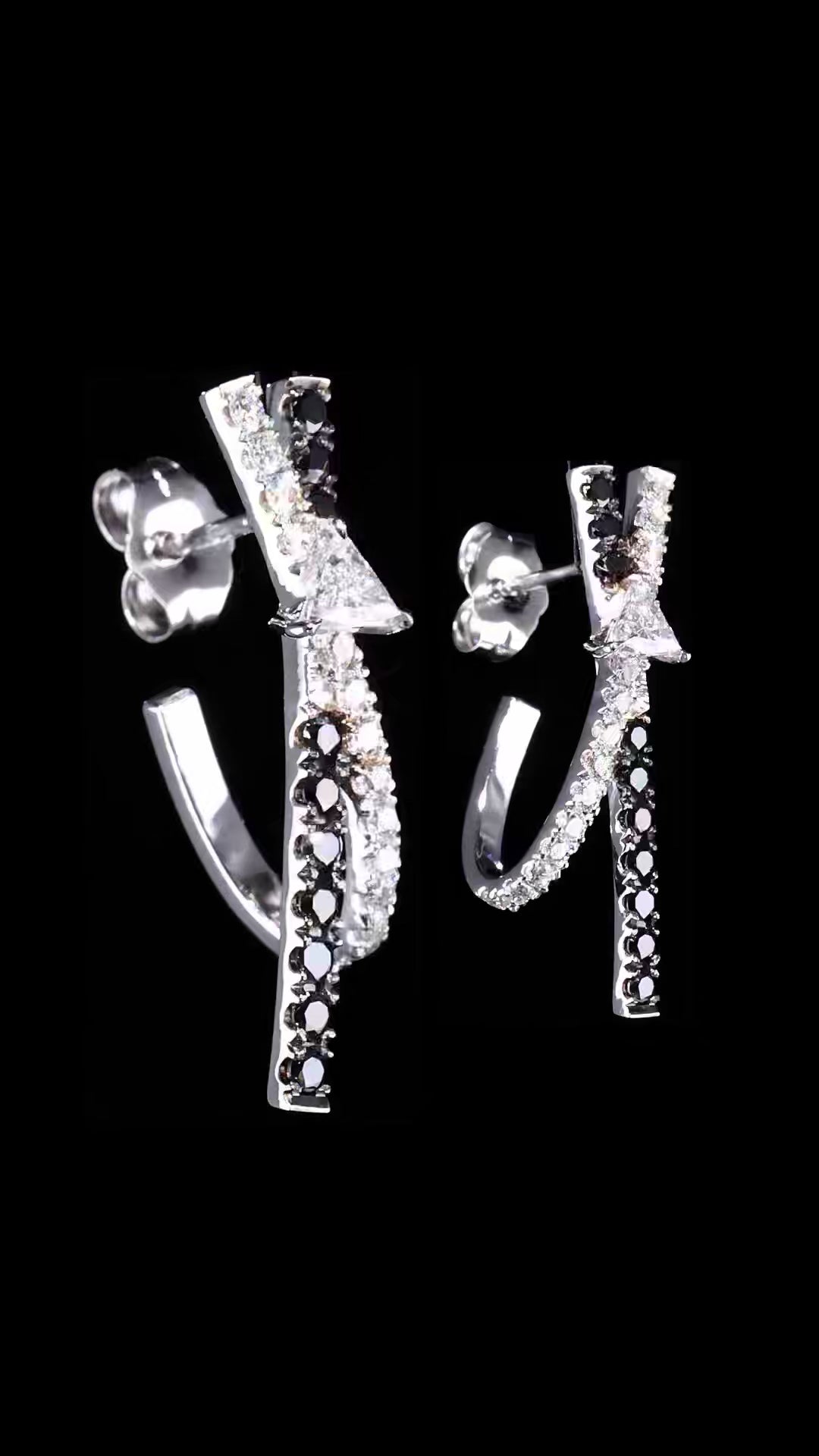 TIFERI EARRINGS | Natural Diamonds Stud