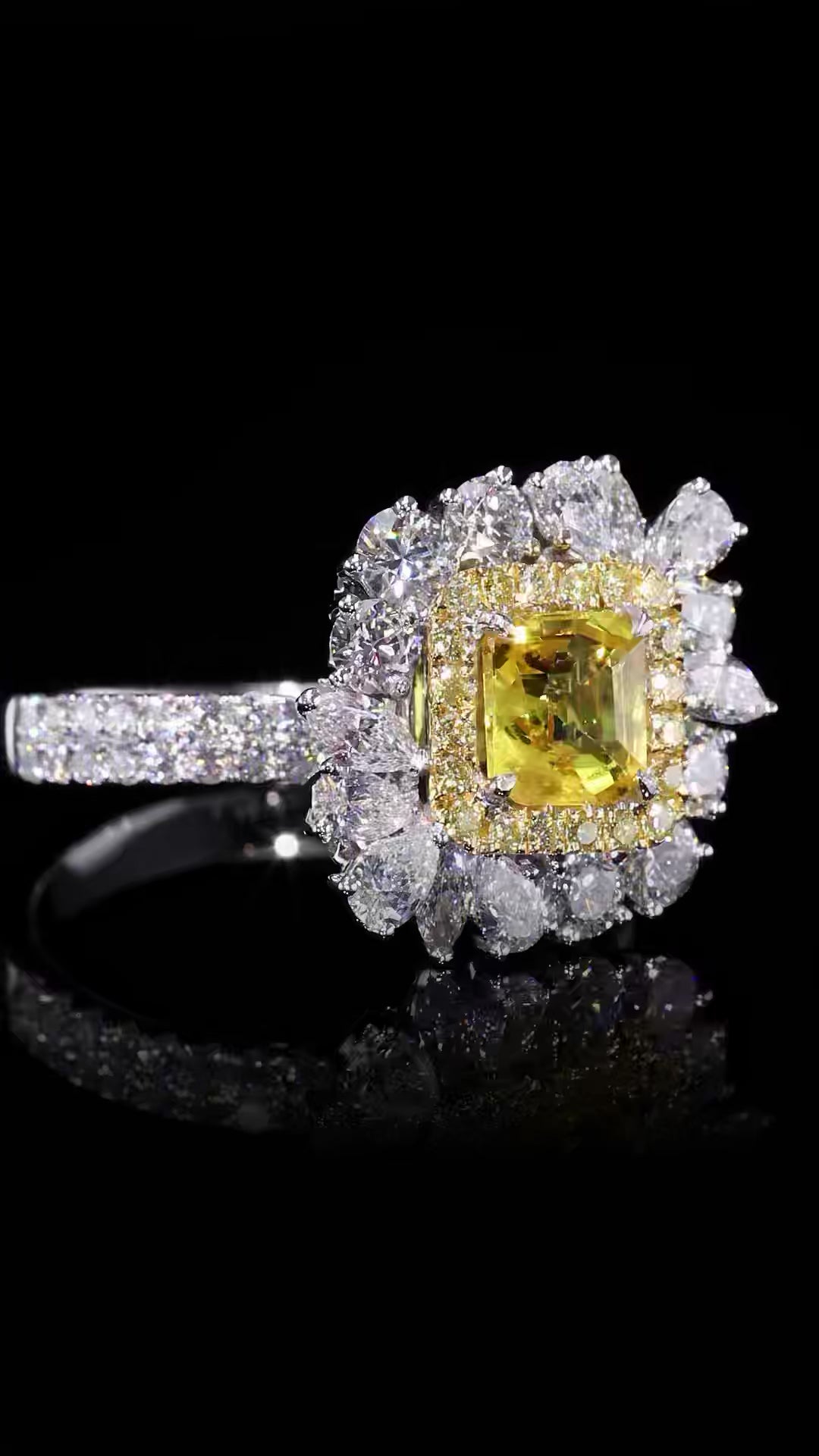 CROWN OF LIGHT | Ring White Gold